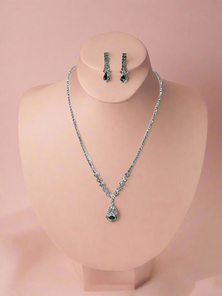 Calla Collection Jewelry Set TR-4960 Pendant Necklace Bracelet & Earrings Trio