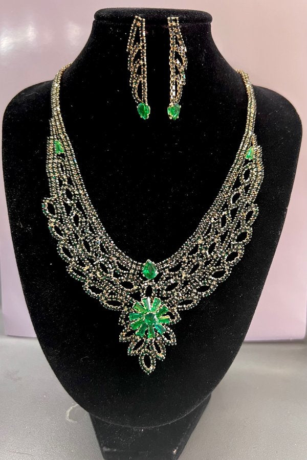 Calla Collection TR-011 Affordable Glam Shimmer Rhinestone Necklace Set