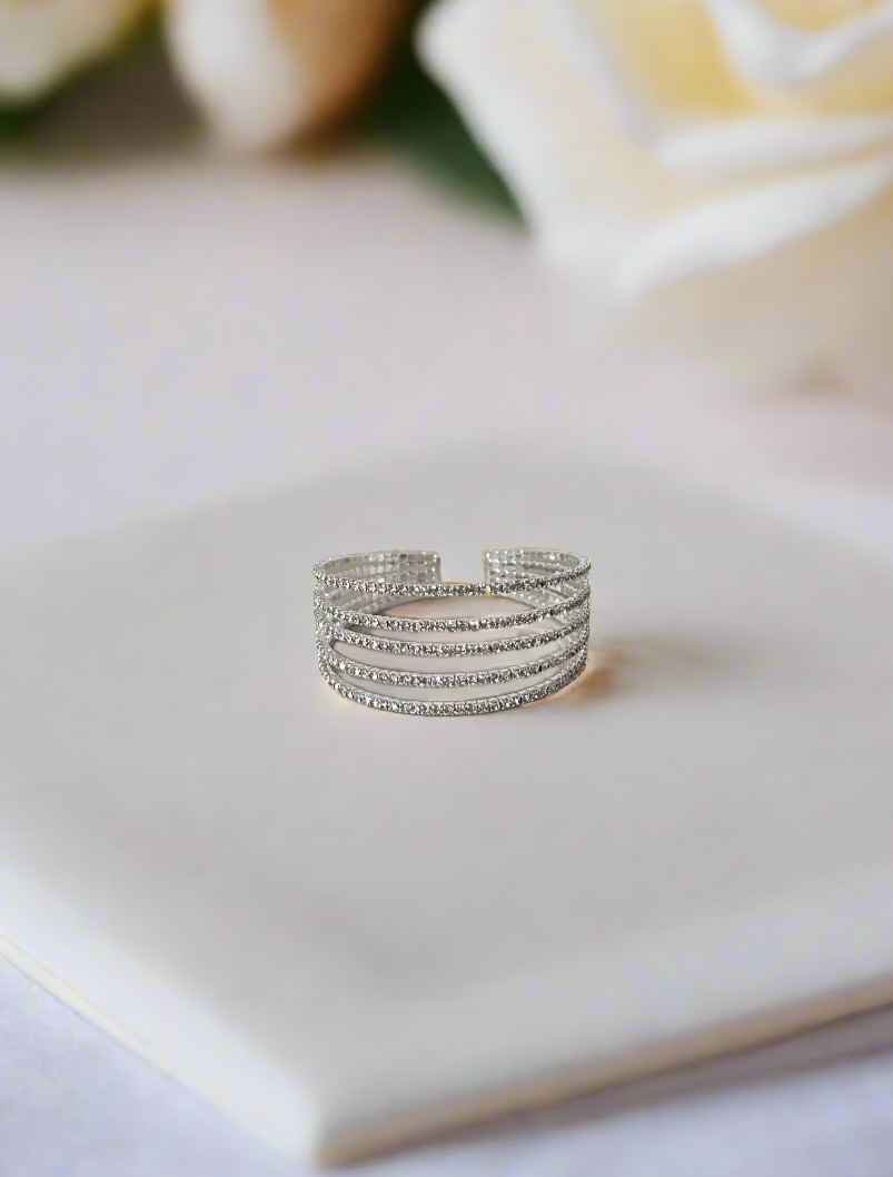 CallaCollection TR-30044 jewelry piece featuring intricate design, displayed on a neutral background
