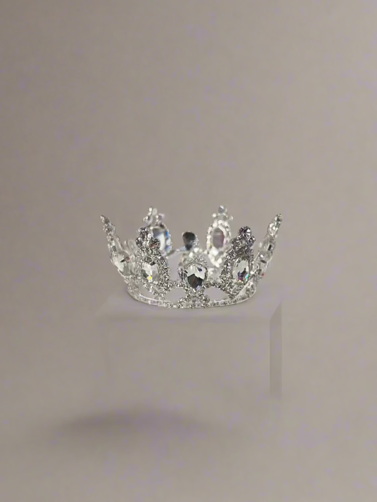 Elegant small rhinestone crown from Calla Collection Crown TR-40338, featuring sparkling rhinestones and intricate jewelry design.