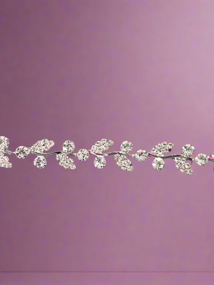 Calla collection TR-41320 jewelry piece featuring intricate design and elegant craftsmanship, displayed on a neutral background.