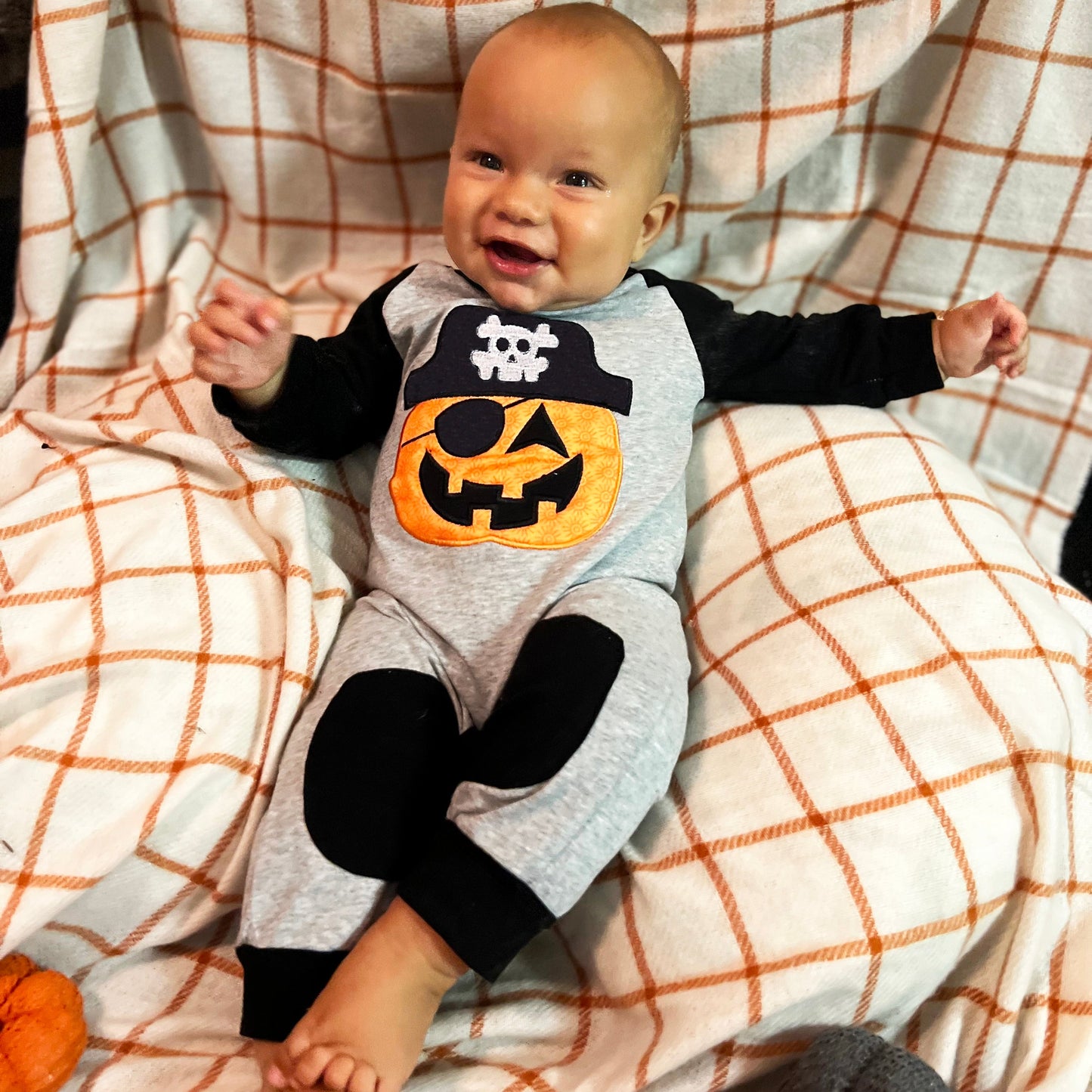 AnnLoren Halloween Pirate Jack O Lantern Long Sleeve Baby Toddler Boys Romper