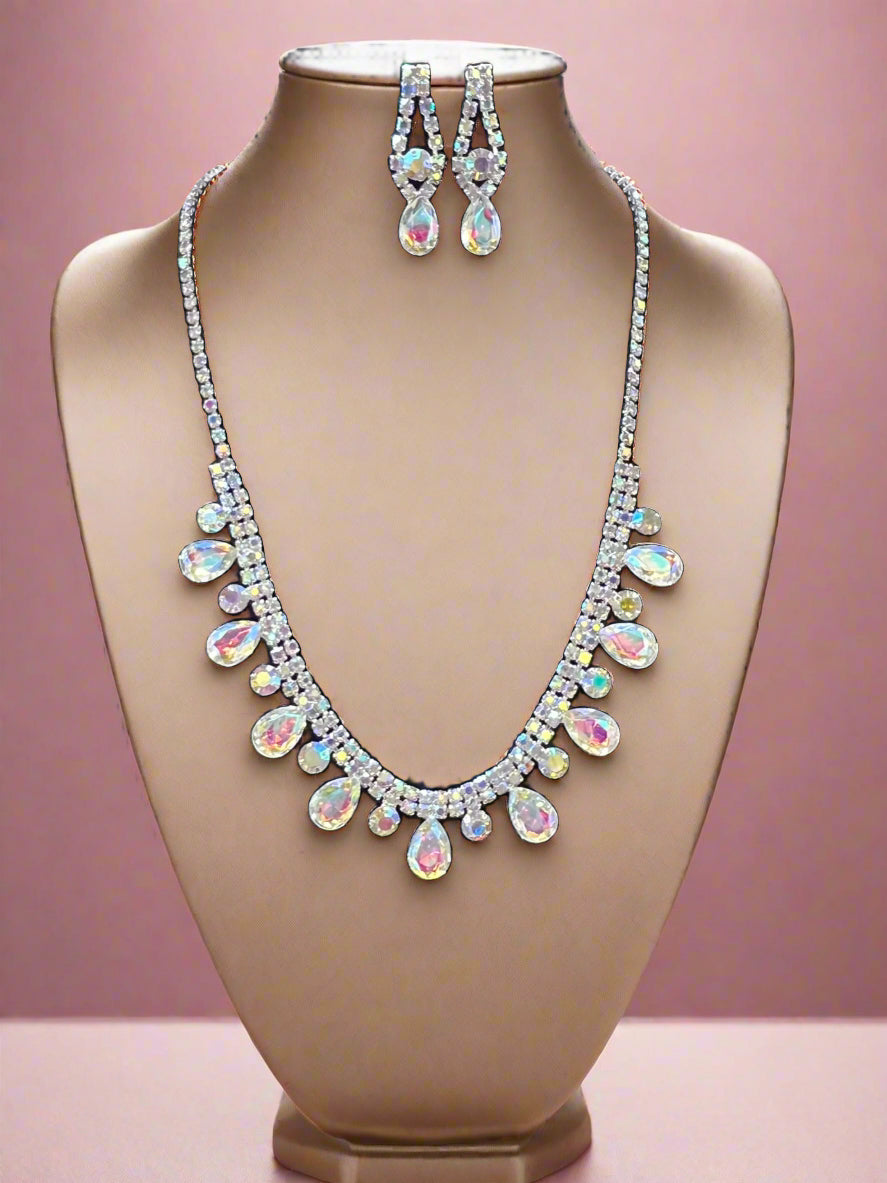 Calla Collection TR-22196 Exquisite Work of Art Necklace & Earring Set