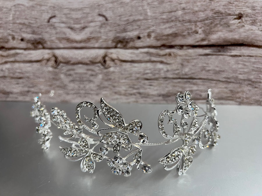 Silver jewelry piece from Calla Collection, style TR-638, showcasing intricate design and polished finish.