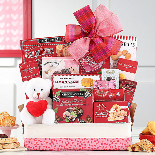 Valentine Surprise: Valentine's Day Basket