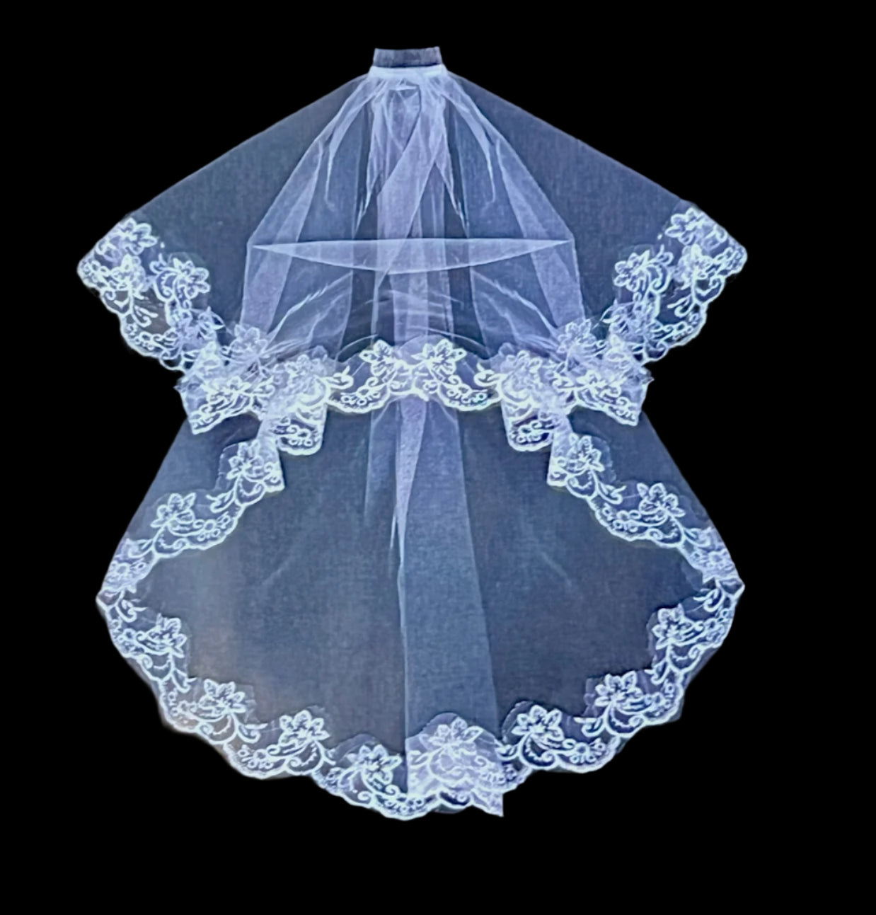 Calla Collection Bridal Veil WV-337-36 Delicate 36-Inch Short Lacy Wedding Veil