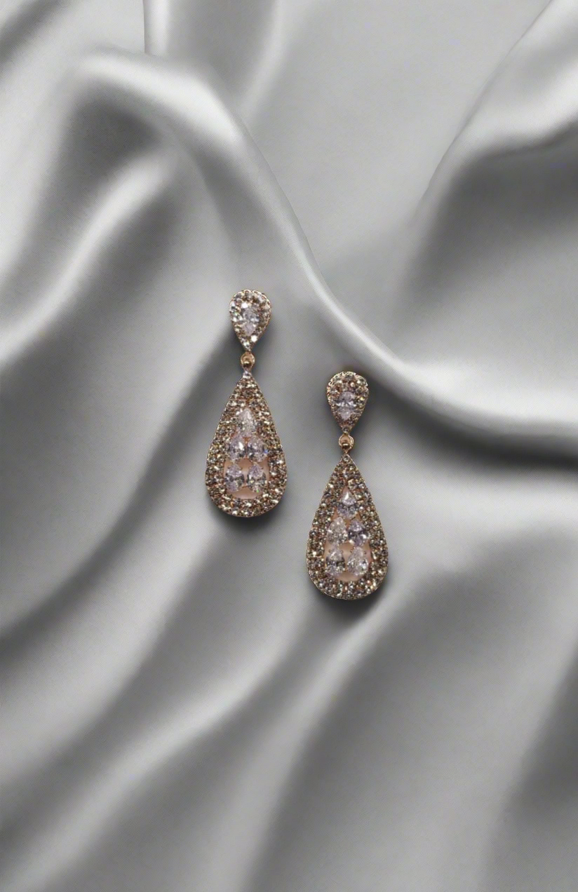 Calla Collection Earrings TR-11177 Expertly Crafted Cubic Zirconia CZ Dangle Earrings