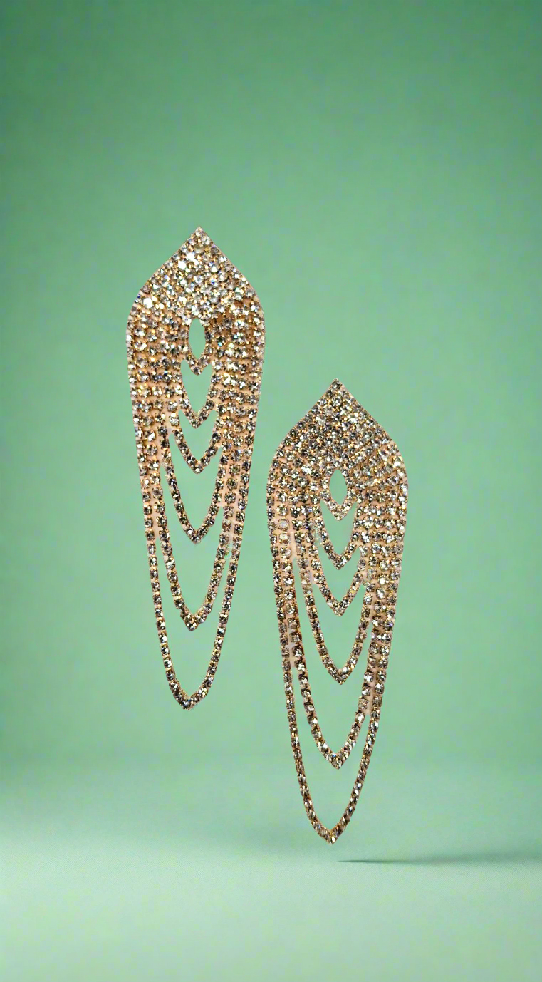 Premium pageant tiara Calla Collection TR-10632 featuring polished metal plating and tight crystal prong settings