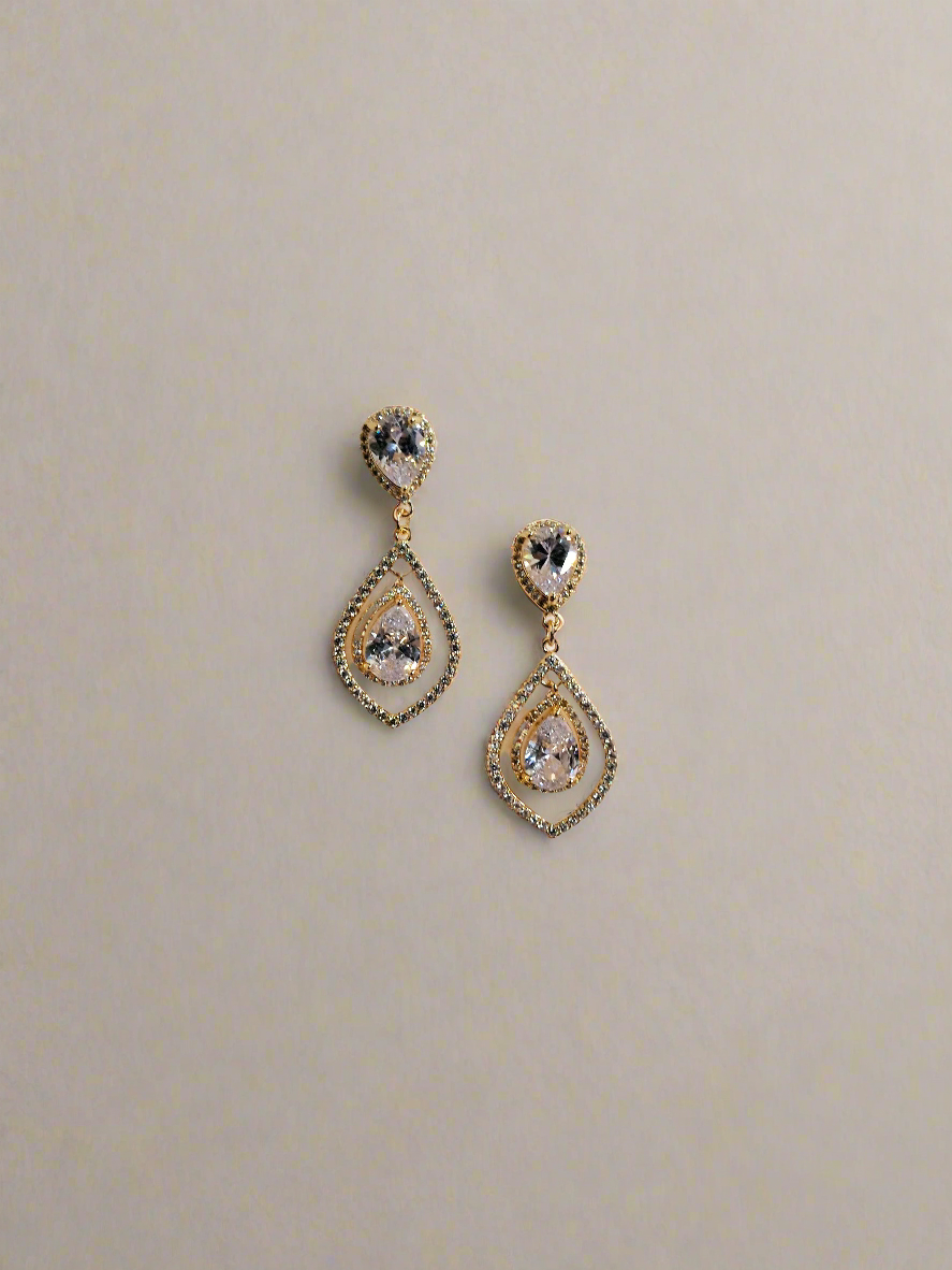 Calla Collection Earrings TR-10437 Classic Beautiful Sparkle Cubic Zirconia CZ Earrings
