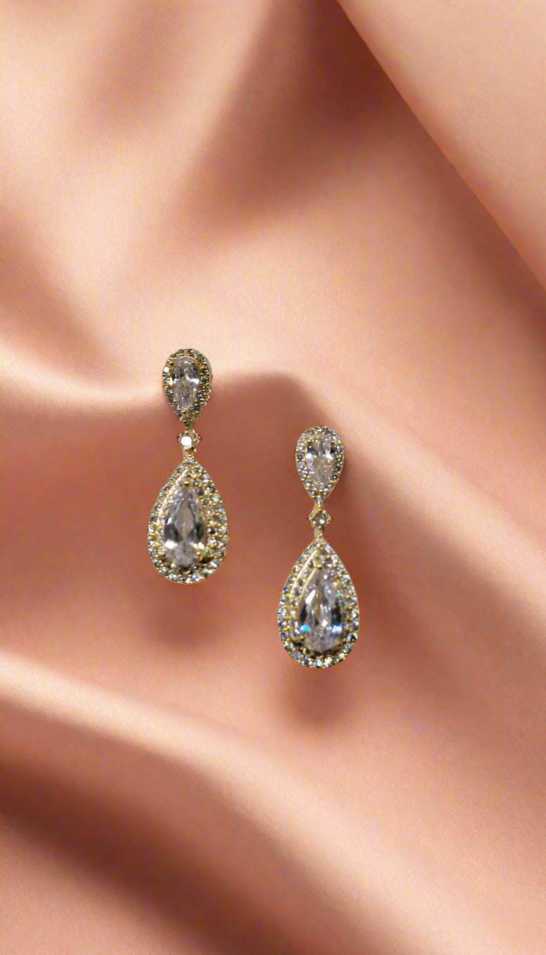 Calla Collection Earrings TR-10434 Luxurious Sparkling Cubic Zirconia CZ Earrings