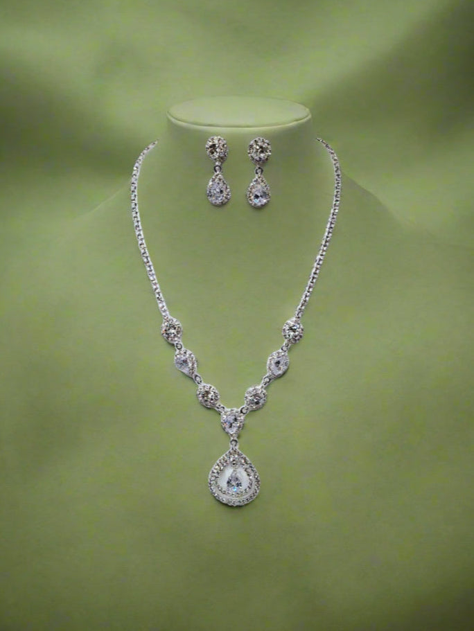 Calla Collection TR-20283 Luxury Cubic Zirconia VIP Necklace Set