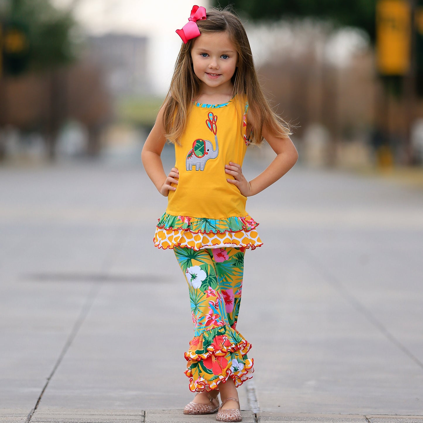 AnnLoren Big Little Girls Yellow Elephant Tunic & Tropical Hibiscus Capri Ruffle Pants Set Toddler Boutique Clothing