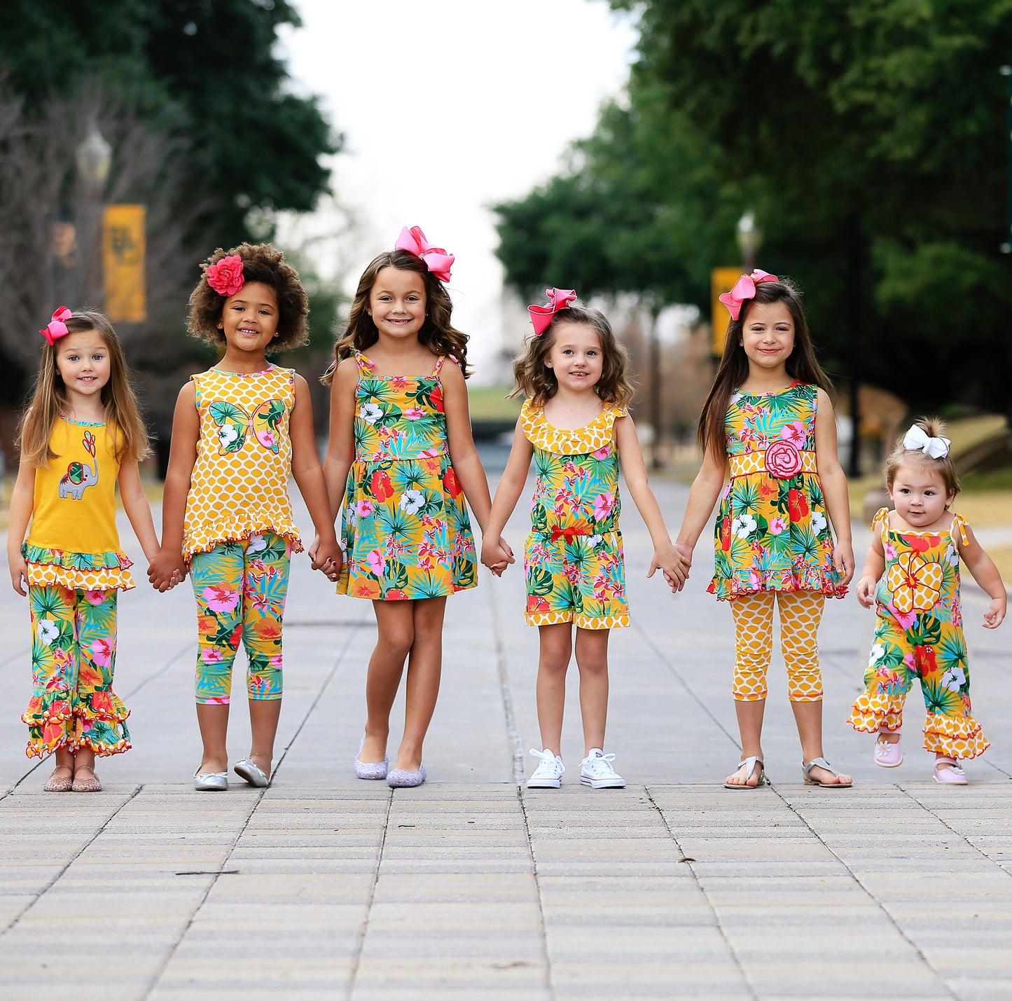 AnnLoren Big Little Girls Yellow Elephant Tunic & Tropical Hibiscus Capri Ruffle Pants Set Toddler Boutique Clothing