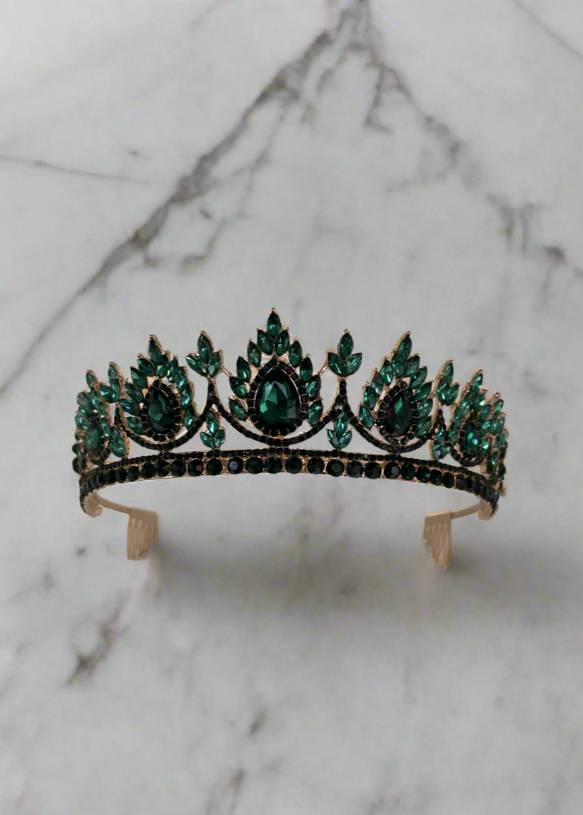 Calla Collection TR-938 jewelry piece featuring intricate design, showcasing elegant craftsmanship and fine detailing.