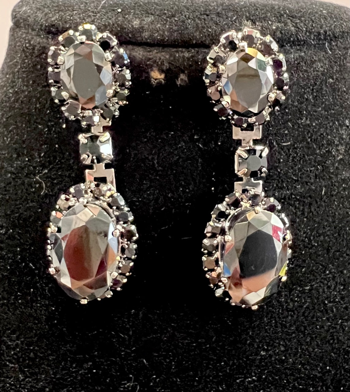 Calla Collection Earrings TR-10831 Sophisticated Cubic Zirconia CZ Dangle Earrings