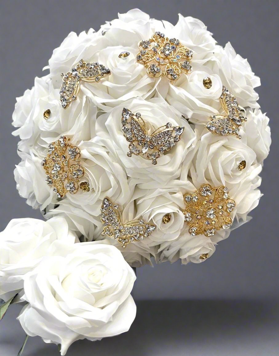 Calla Collection BOUQUET ROUND BUTTERFLY milestone keepsake demonstrating a comfortable smooth wrapped handle wrap.