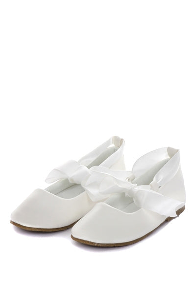 Children's Ballerina Shoes by Kid's Dream in ivory with ribbon tie, featuring soft fabric and delicate design for little dancers.