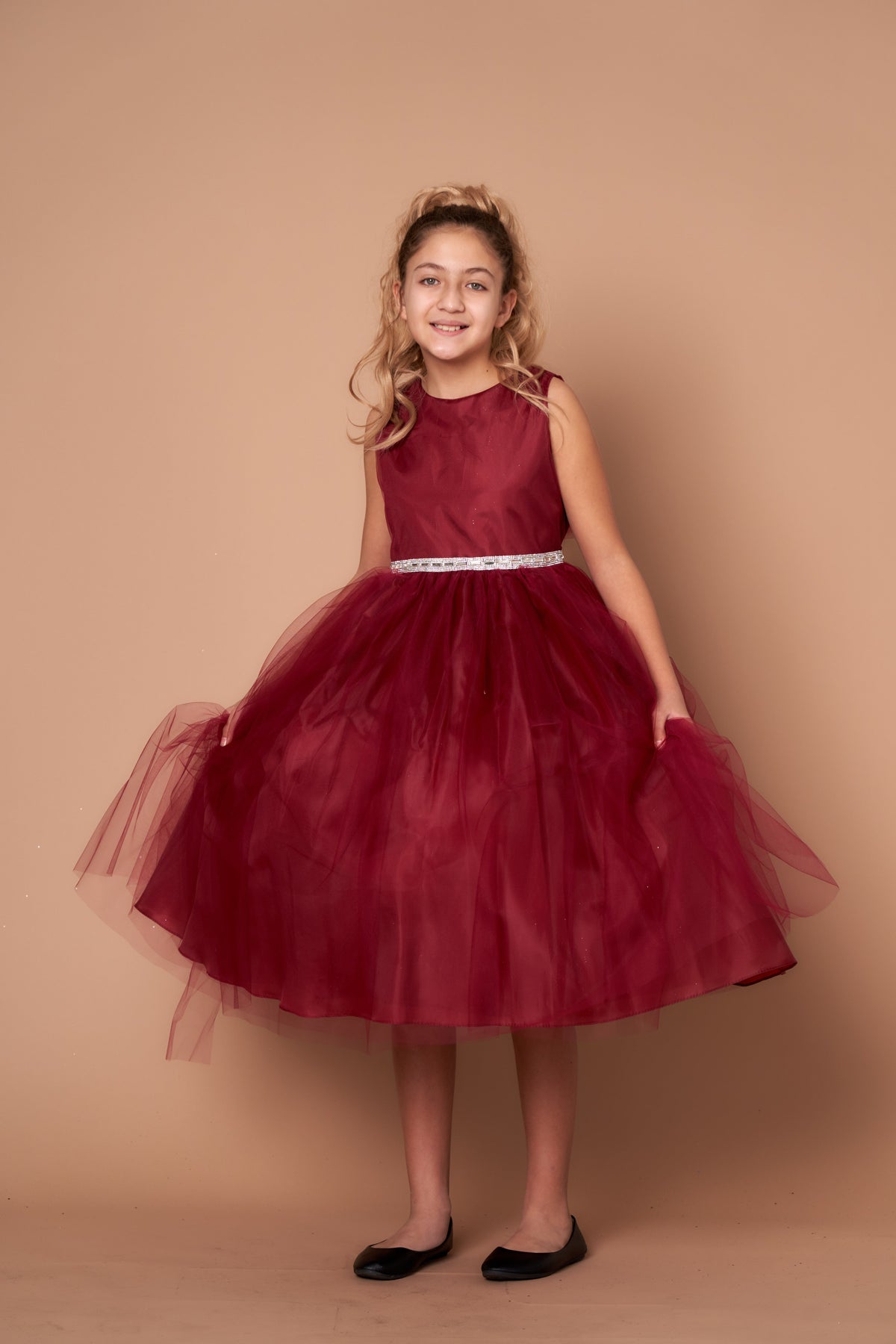Light-reflecting quality of the premium multi-layered crystal tulle net fabric on the Calla Collection D-754 skirt.