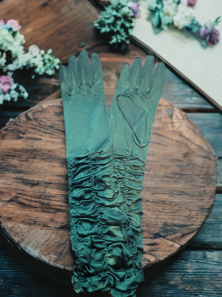 Calla Collection GL-479 hunter green gloves, stylish accessory with textured fabric, ideal for cold weather and fashion.