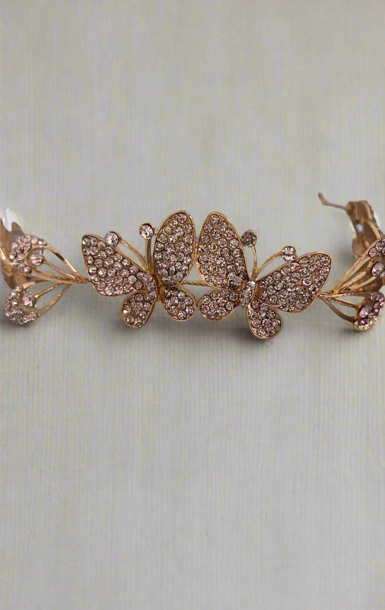Gold jewelry piece from Calla Collection TR-631, showcasing intricate design and elegant craftsmanship in a close-up shot.