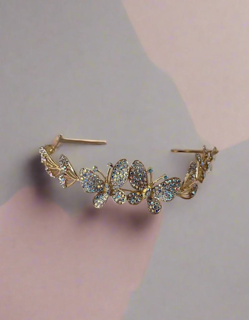 Calla Collection TR-631 jewelry piece featuring intricate design and elegant craftsmanship, shown in the image.