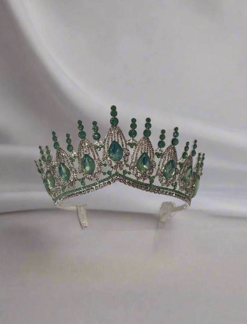 Calla Collection TR-951 jewelry piece with intricate design, showcasing detailed craftsmanship and elegant style.