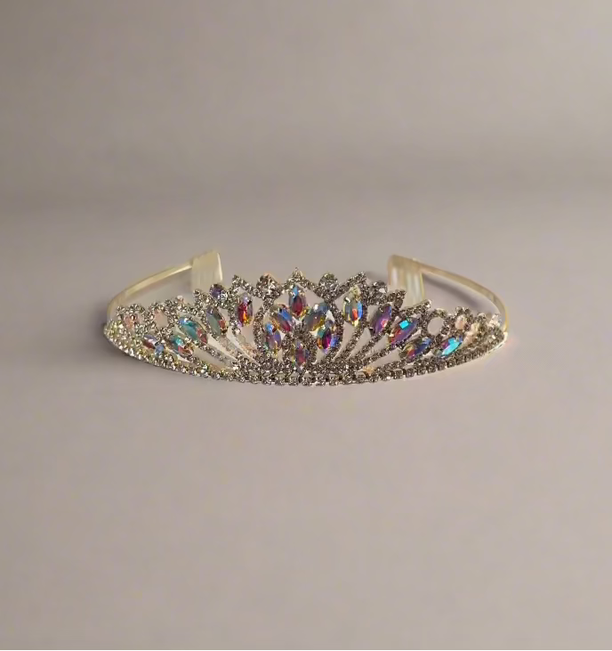Calla Collection TR-40316 hair accessory, elegant and versatile hair clip or pin, showcased on a neutral background.