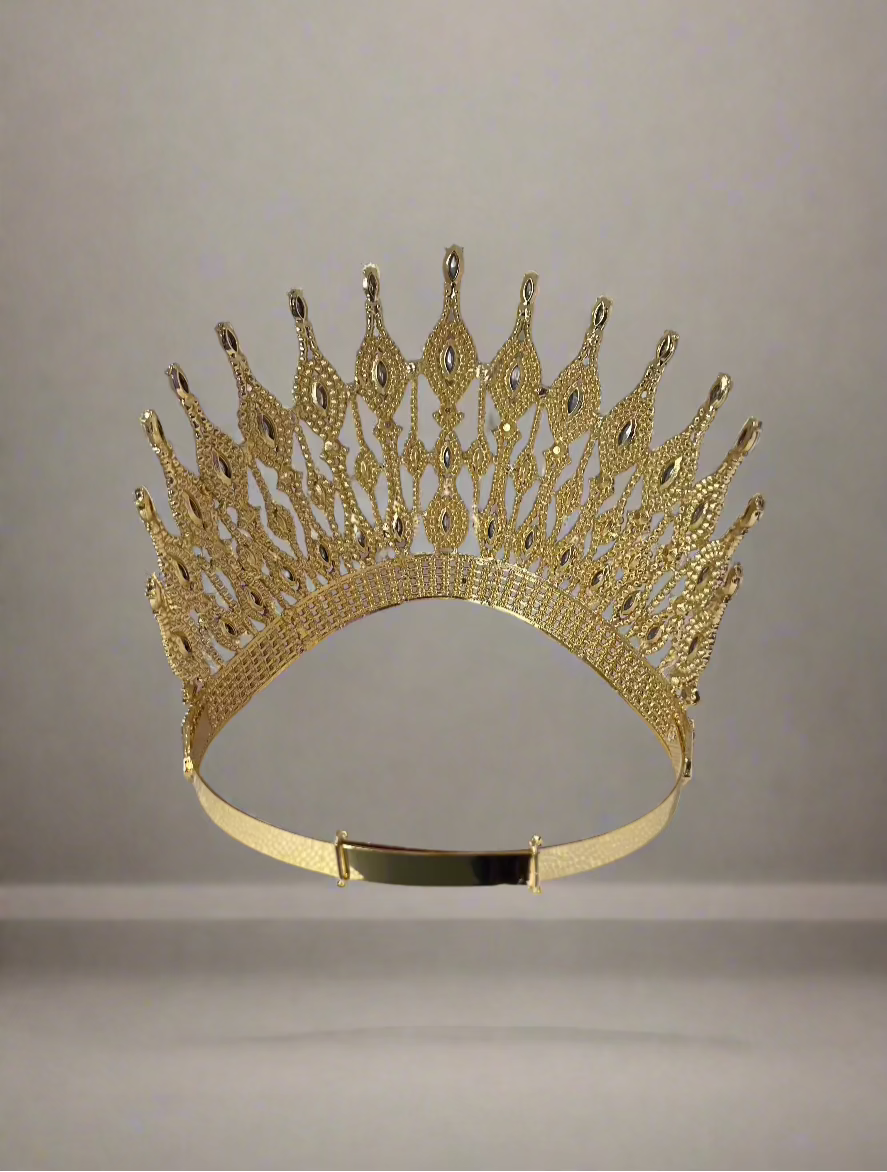 CALLAcollection TR-956 jewelry piece featuring intricate design and shiny finish, displayed on a plain background.