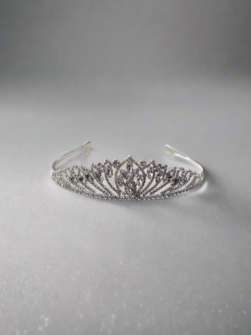 Calla Collection TR-40316 hair accessory, stylish and versatile hair clip or pin, shown in black with decorative details.