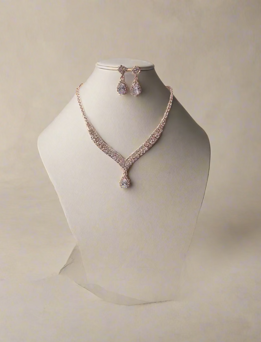 Calla Collection TR-22137 Eye-Catching Night Out Rhinestone Necklace & Earring Set
