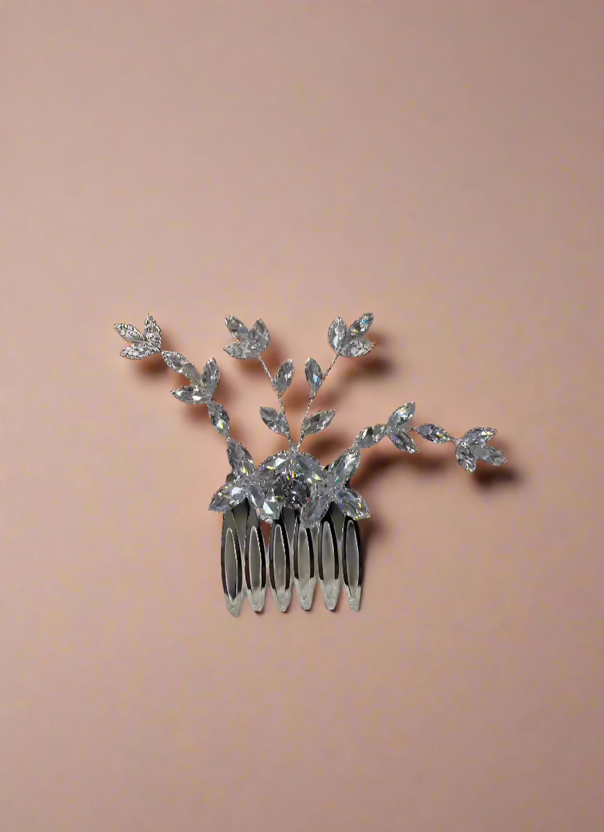 Calla Collection TR-034 hair comb with intricate design, made of metal, showcasing elegant craftsmanship for special occasions.