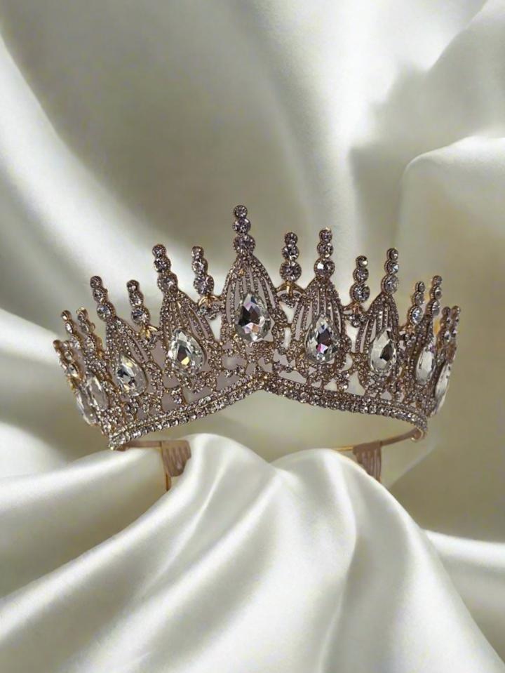 Calla Collection TR-951 jewelry piece featuring intricate design and elegant craftsmanship on a neutral background.