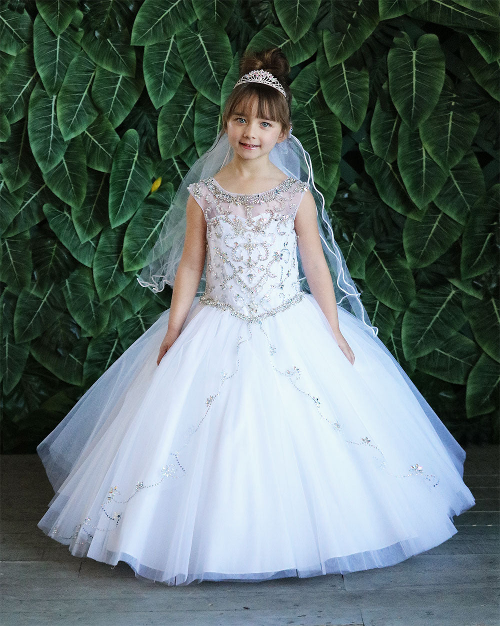 Rear view of the adjustable satin ribbon lace-up closure on the back of the Calla Collection KY-220 gown.
