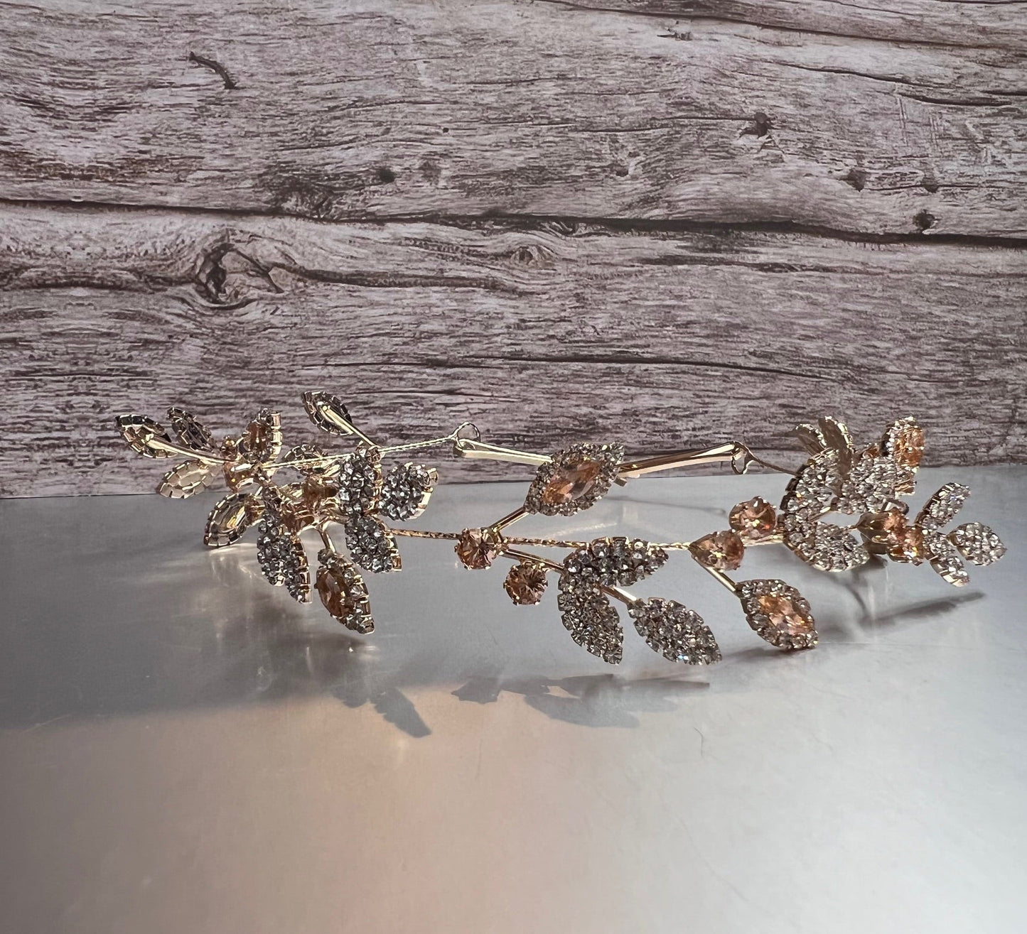 Calla Collection light topaz jewelry piece showcasing a sparkling light topaz gemstone in elegant jewelry setting.