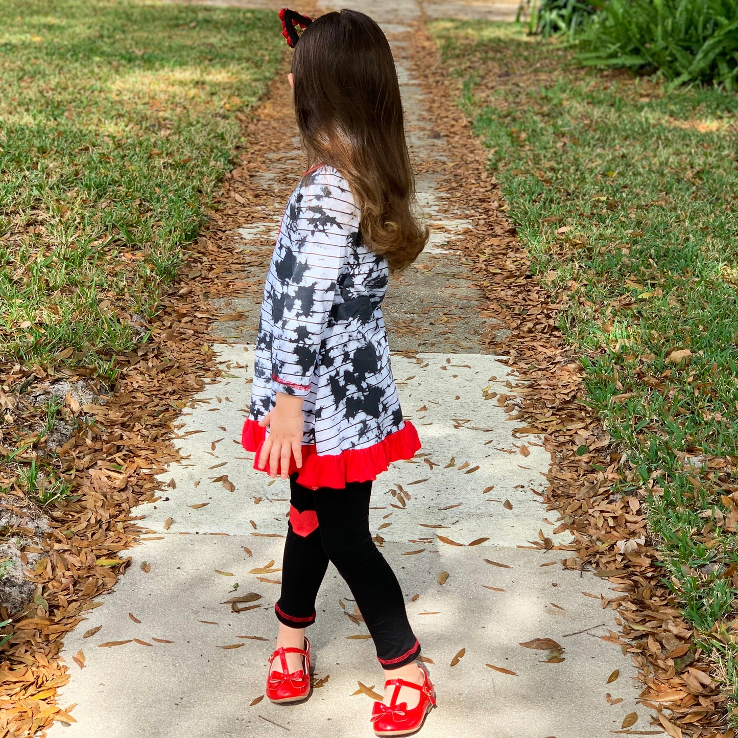AnnLoren Girls Valentine's Day Heart Tie Dye Outfit Dress and Black Leggings