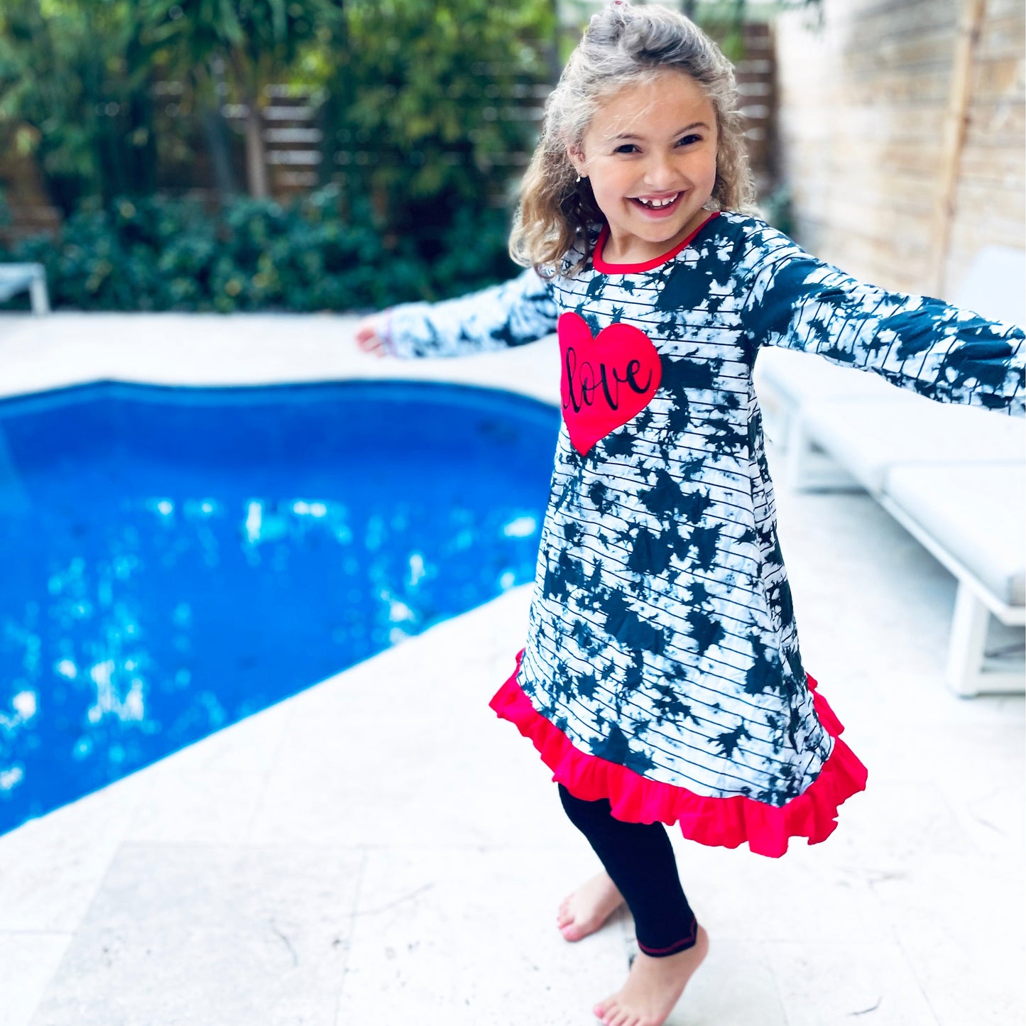 AnnLoren Girls Valentine's Day Heart Tie Dye Outfit Dress and Black Leggings