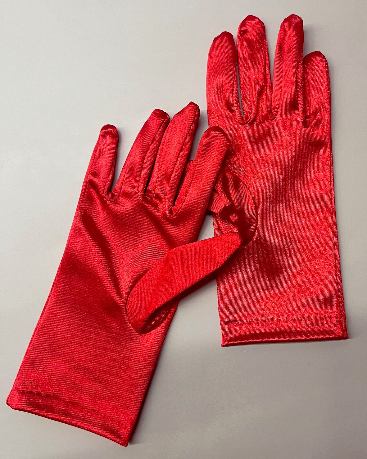 Red Calla Collection kids gloves with soft fabric and elastic wrist for a comfortable fit