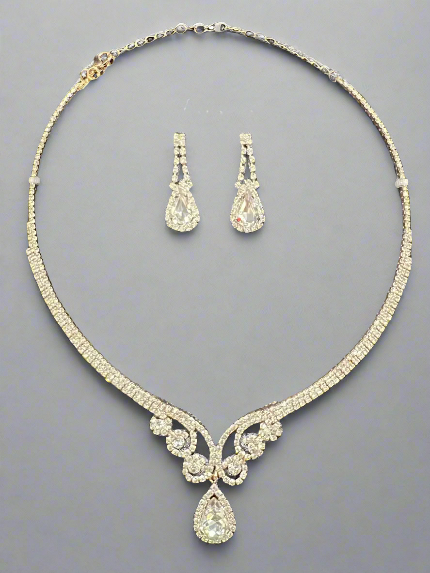 Calla Collection TR-20271 Luxurious Exquisite Rhinestone Necklace Set