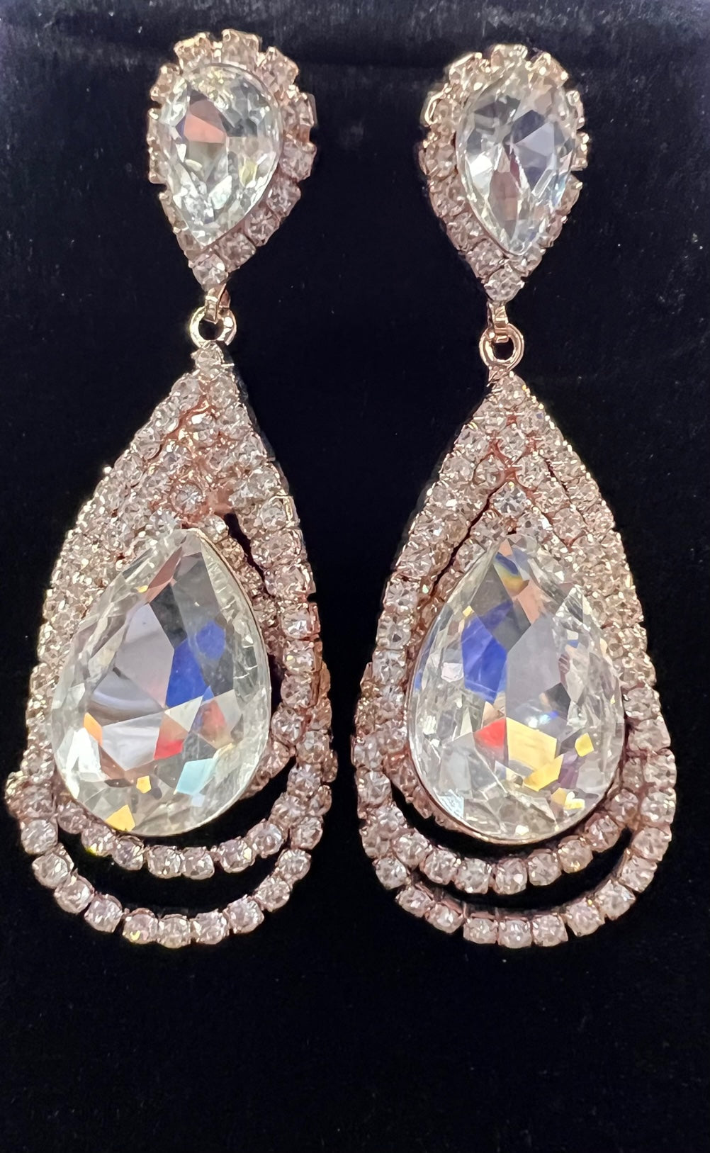 Calla Collection Earrings TR-10557 Eye-Catching Elegant Dangling Earrings