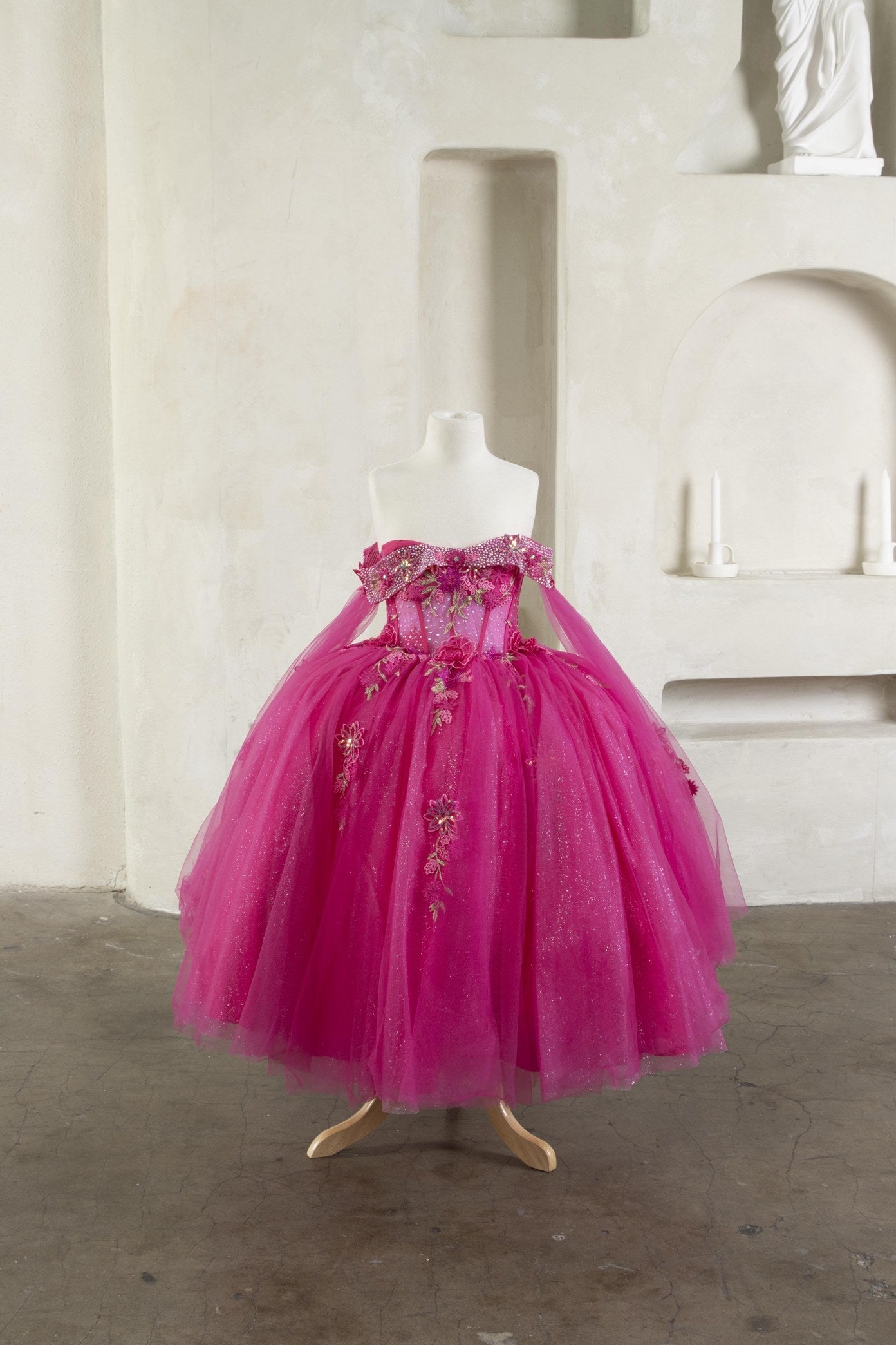 Fully lined special occasion dress Calla Collection SCK-308 built with a silky-smooth anti-static inner comfort lining layer.