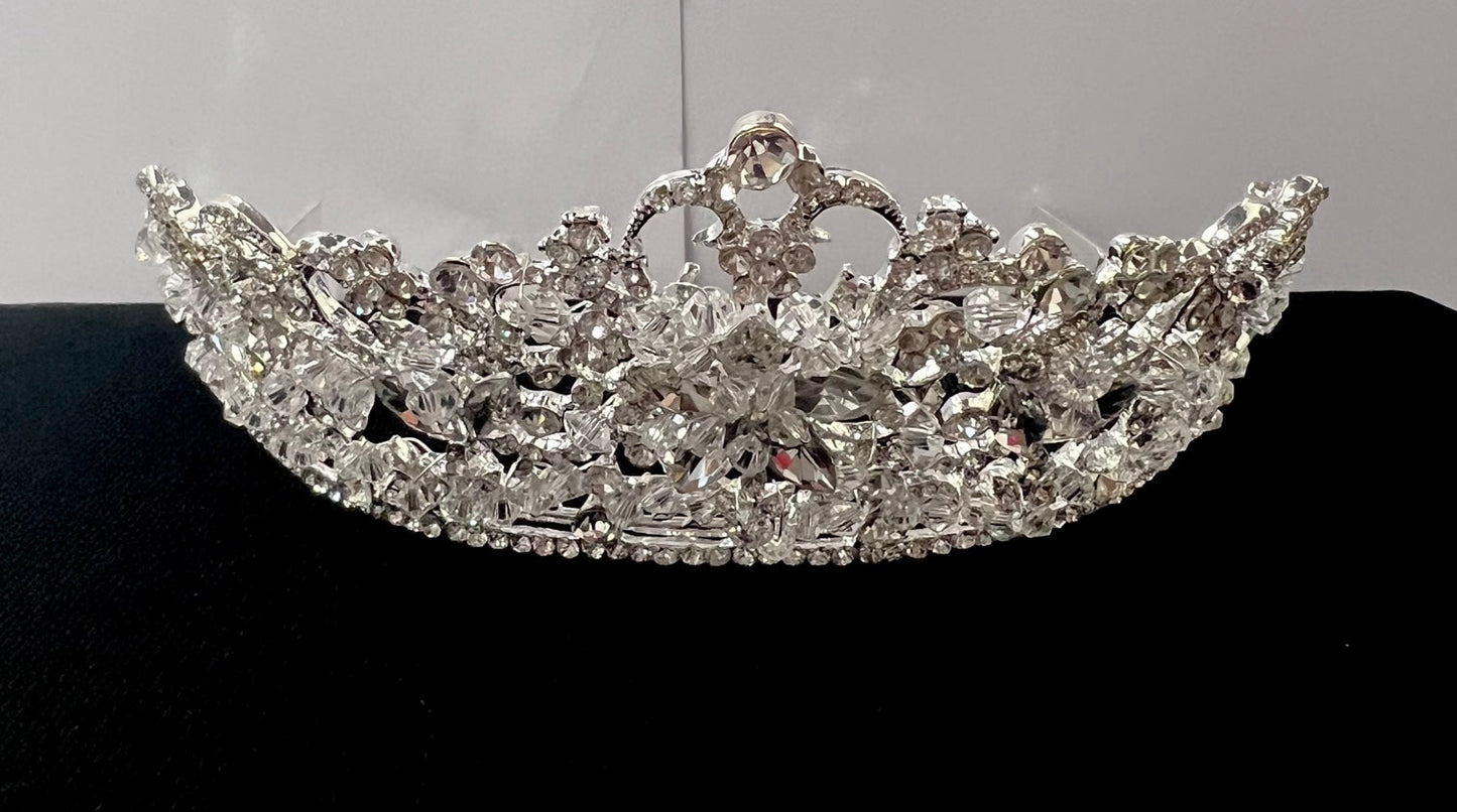 Silver jewelry piece from Calla Collection, style TR-776, featuring intricate silver craftsmanship and elegant design.