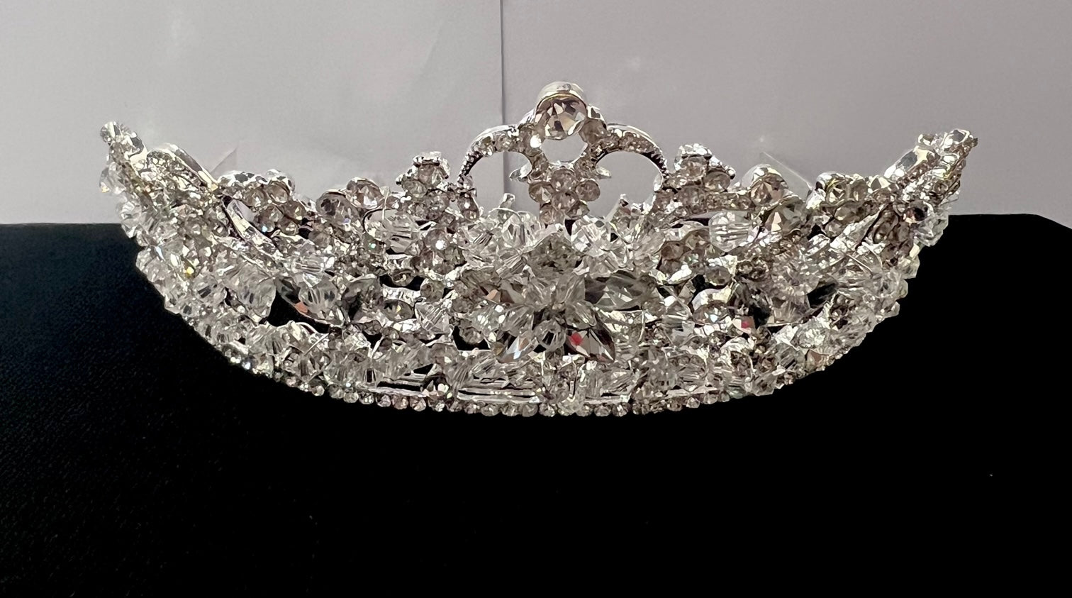 Silver jewelry piece from Calla Collection, style TR-776, featuring intricate silver craftsmanship and elegant design.