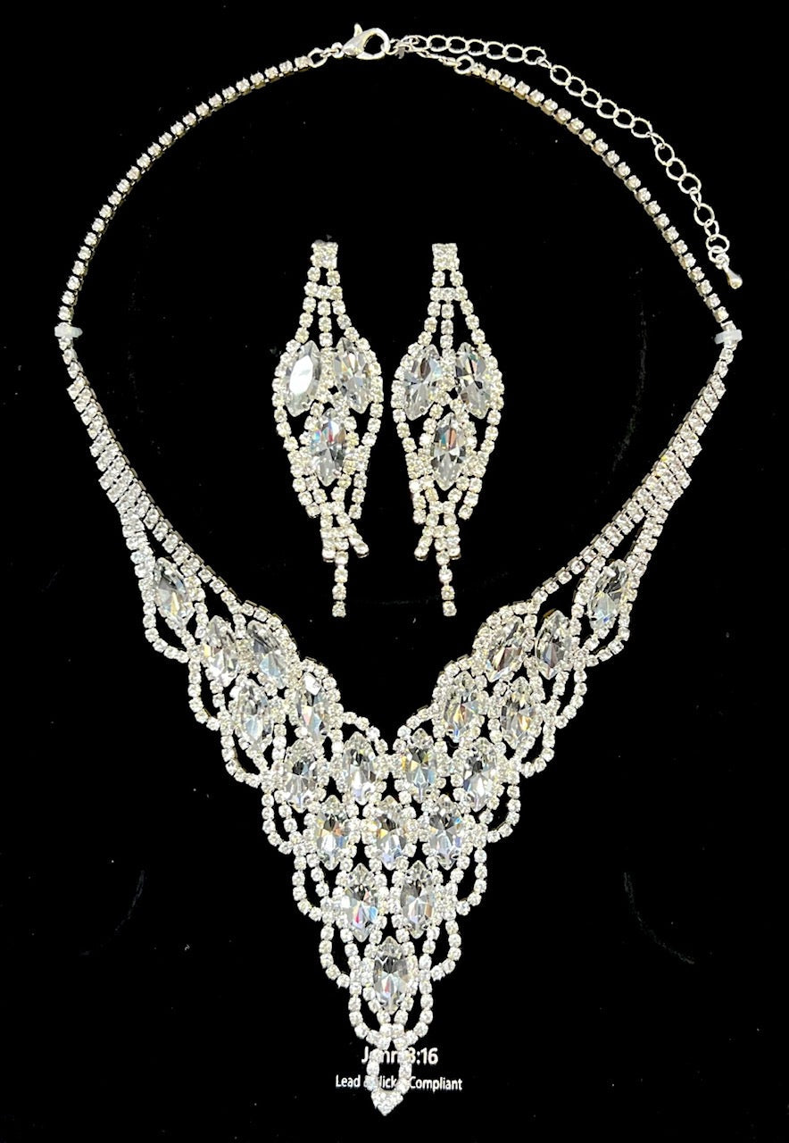 Calla Collection TR-22172 Big Rhinestone Glamour Statement Necklace Set
