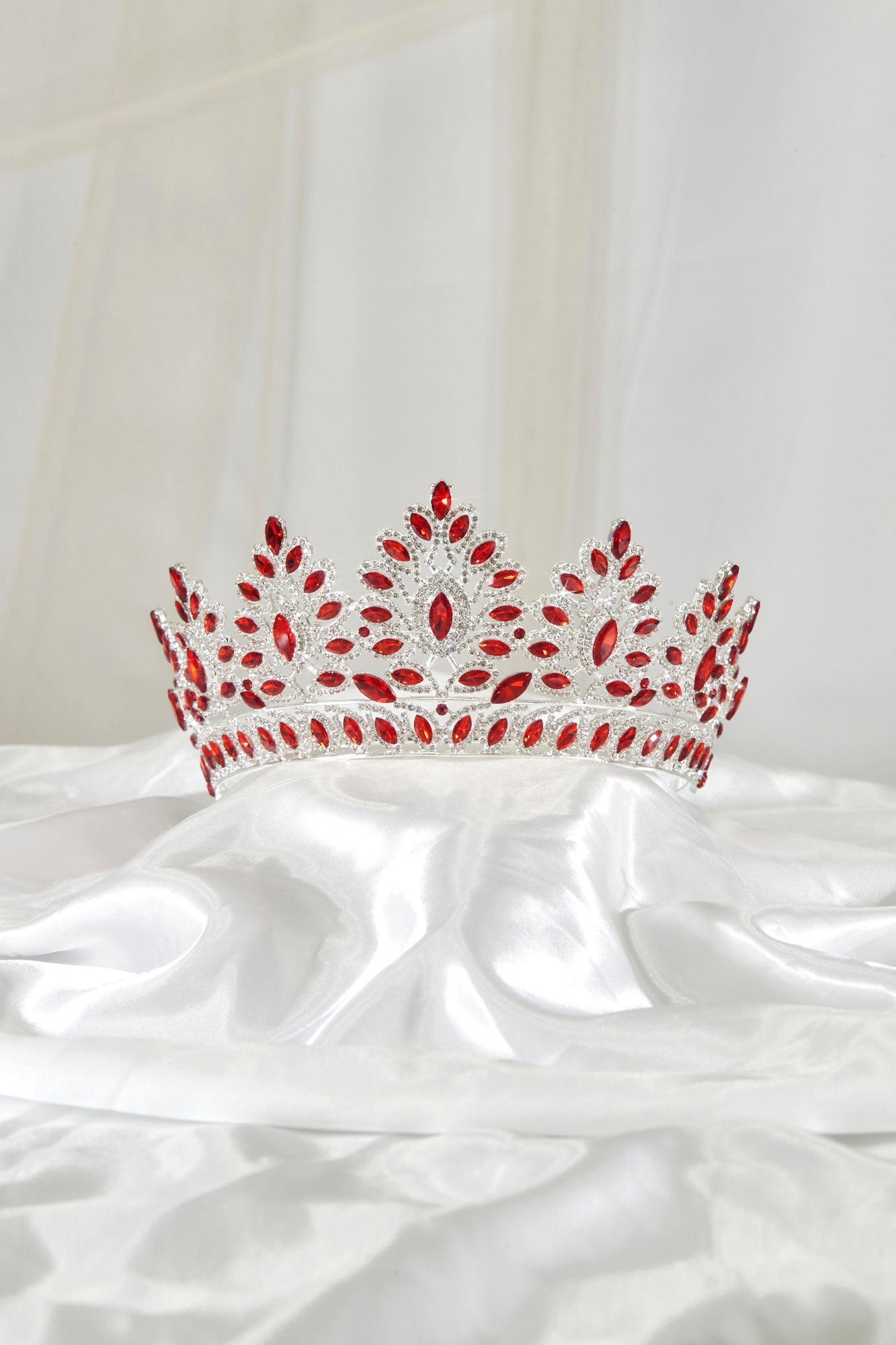 Calla Collection TR-937 silver jewelry piece featuring a red decorative element, with intricate design details visible in the image.