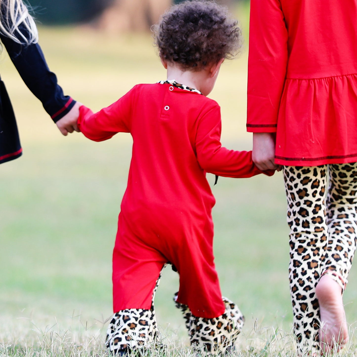 AnnLoren Baby Girls Leopard Valentines Holiday Heart Romper Outfit One Piece