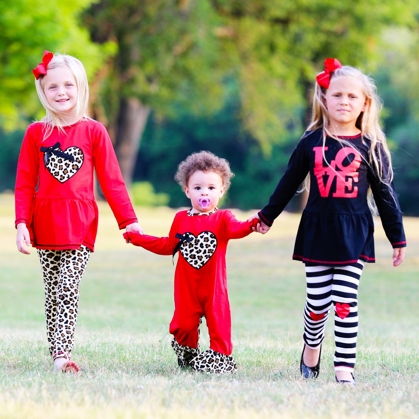 AnnLoren Baby Girls Leopard Valentines Holiday Heart Romper Outfit One Piece