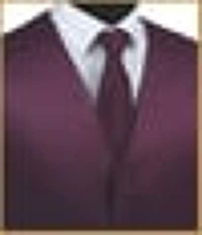 Perfectly paired matching solid-color formal necktie included with the Calla Collection VS-1010 MAN MORE set.