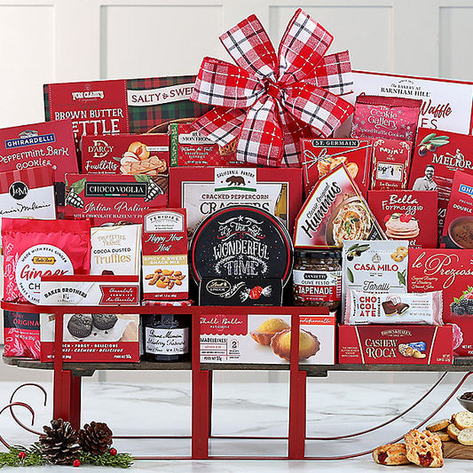 Old Fashioned Sleigh Ride holiday gift basket from GreatArrivals/WineCountry featuring festive treats and seasonal decor.