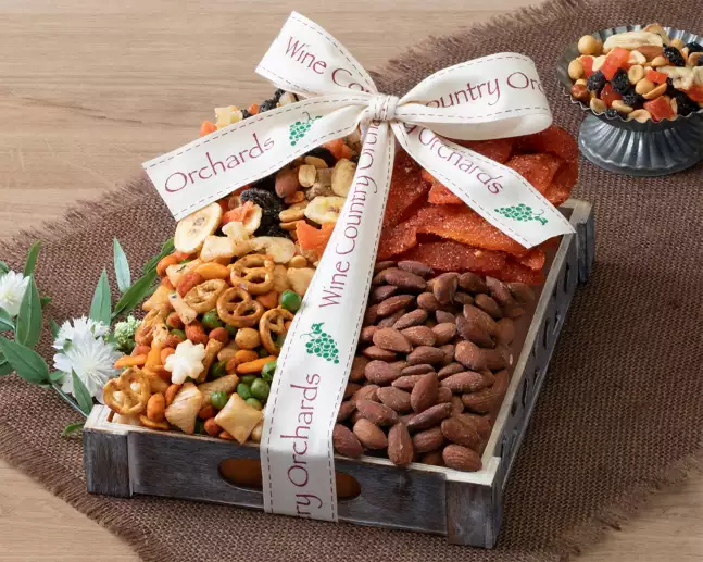 Orchards Mixed Nut Gift Tray